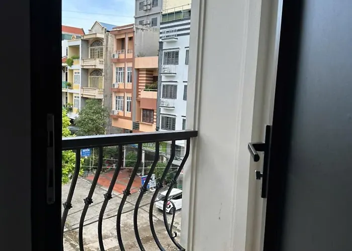 Việt Hoàng * Hạ Long