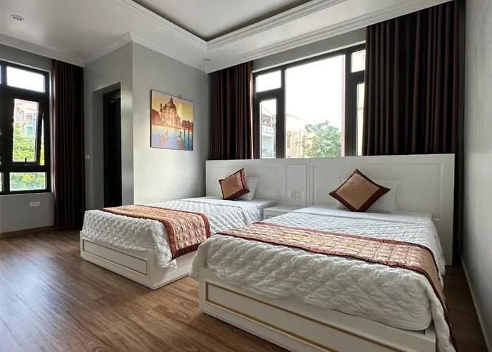 Khách sạn Việt Hoàng Hạ Long