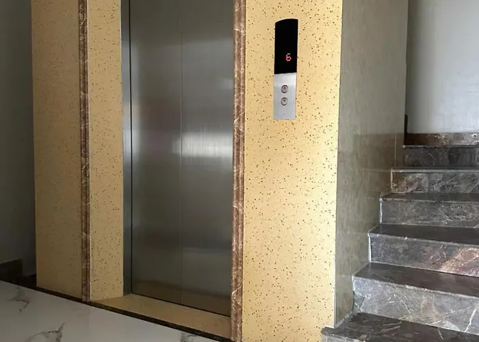 Việt Hoàng Khách sạn