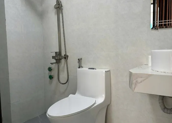 Khách sạn Việt Hoàng Hạ Long